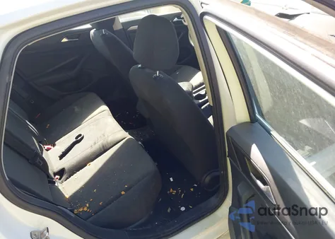 2021 Volkswagen Jetta 1.4T R-Line/1.4T S/1.4T Se z USA, uszkodzony, nr VIN 3VWC57BU7MM036095